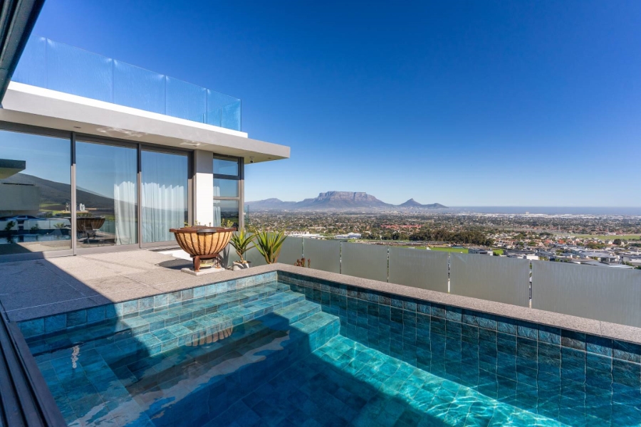4 Bedroom Property for Sale in Baronetcy Estate Western Cape